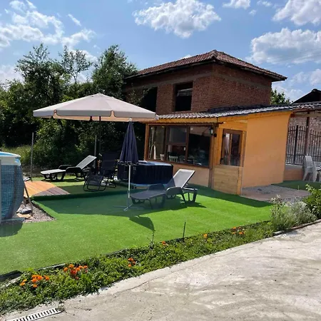 Lipite Villa *
